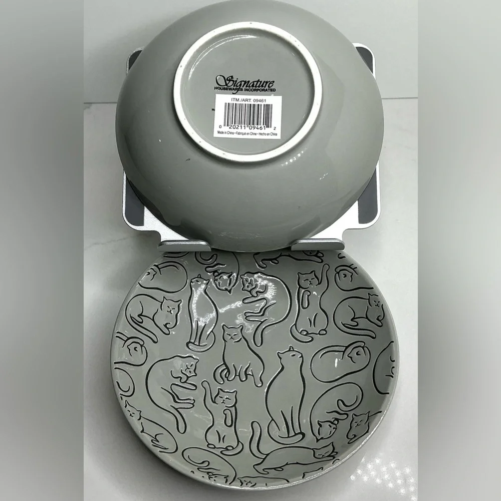 2 Signature Cat Pet Bowl Plate Food Dish Plate Adorable Gray 6” New